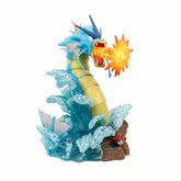 Gyarados Deluxe 33 cm com Luz - Sunny - MoxLand