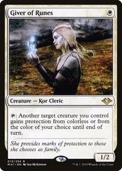 Doadora de Runas / Giver of Runes - Magic: The Gathering - MoxLand