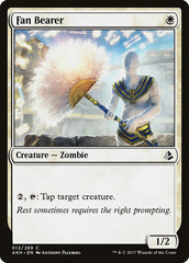 Porta-leques / Fan Bearer - Magic: The Gathering - MoxLand